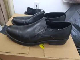 shoes black size 48