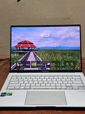 ASUS Zenbook 14X OLED UX3404VC