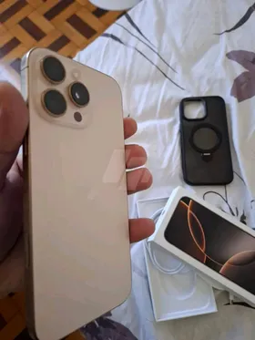 **Iphoooooone 16 Prooooomax  نسخة اولي طبق الاصل هاى كوبي