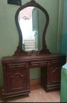 دولاب وتسريحه 