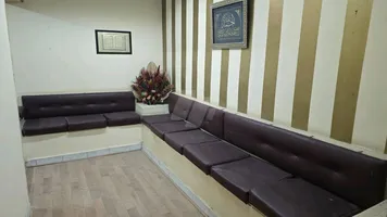 عيادة طبية مجهًزة