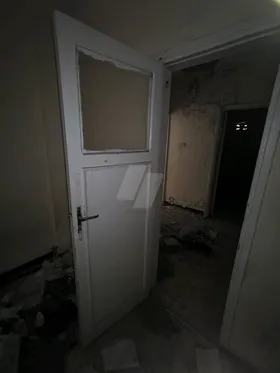 باب شقه محمل جدا + 2 باب حمام