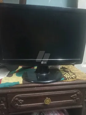 شاشه LG19بوصه
