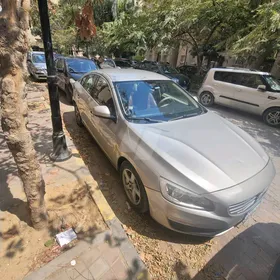 Volvo S60 2018