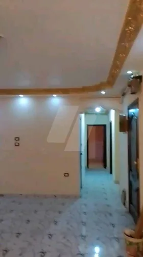 شقه في محافظه الجيزه شارع على المليجي متفرع من شارع 6 أكتوبر البرج الثالث قريب جدا من الدائري