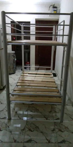 سرير بدورين 