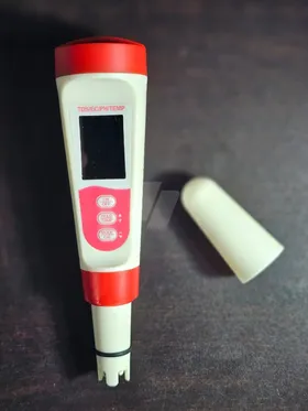 4-in-1 Water Quality Tester (TDS/EC/PH/TEMP).