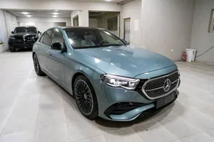 Mercedes _ E200 2024