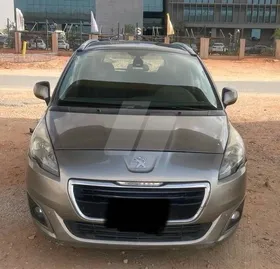 Peugeot 5008 2017