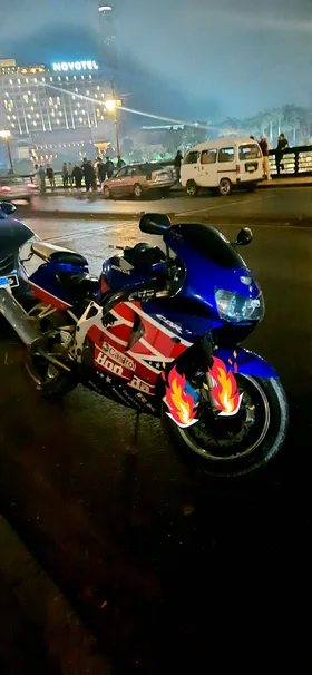 HONDA CBR 919