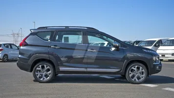 ميتسوبيشي اكسباندر كروس 7راكب موديل 25 