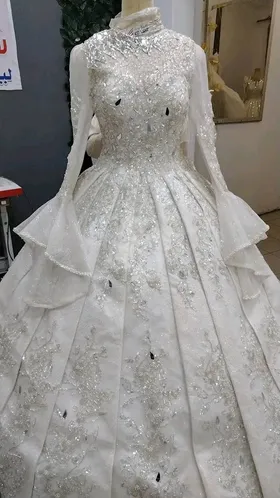 فساتين زفاف للبيع جمله