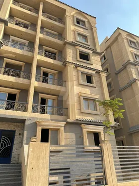 شقه للبيع في حدائق اكتوبر