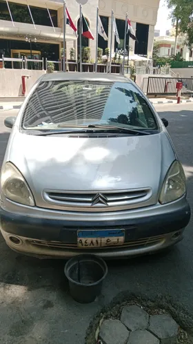 ستروين اكزارا بيكاسو 2003