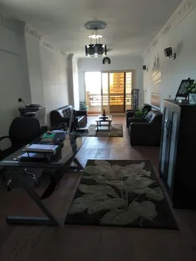 شقة للإيجار بموقع متميز