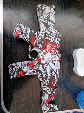 مسدس كرات الماء